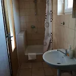 Kovalik Konukevi 3*
